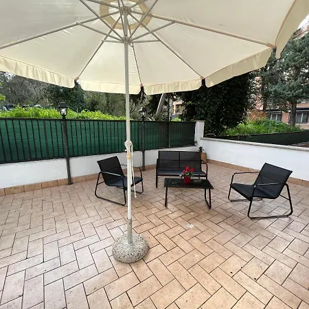Vatican Flat Cozy With Terrace ローマ