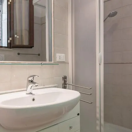 Апартаменты Vatican Flat With Terrace
