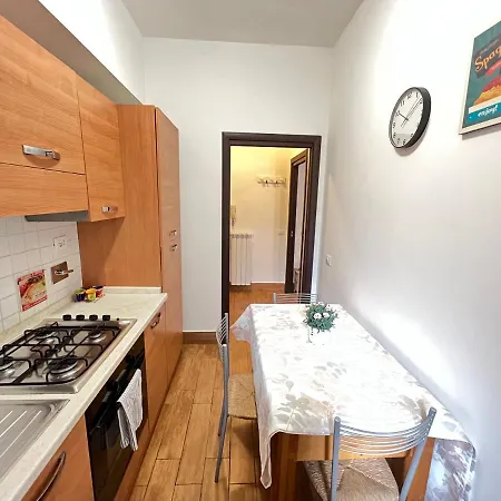 Апартаменты Vatican Flat With Terrace